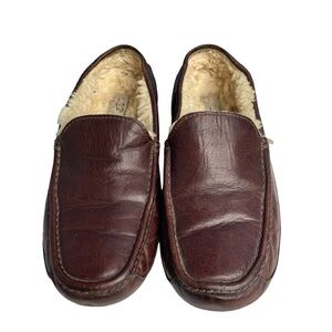 UGG men Ascot brown leather Sherpa loafer driving slipper size 11 rubber sole